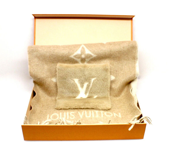 Louis Vuitton Escharp Cold Ray Cabic Muffler Cashmere Mink